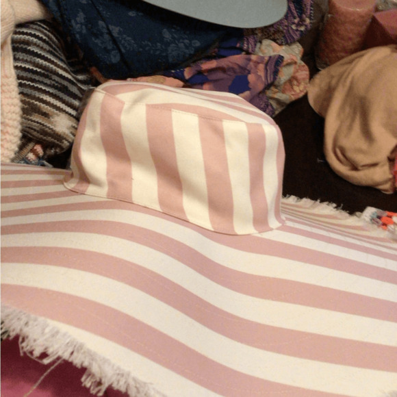 NEW! Rare Wyeth oversized cotton sun hat main image 3